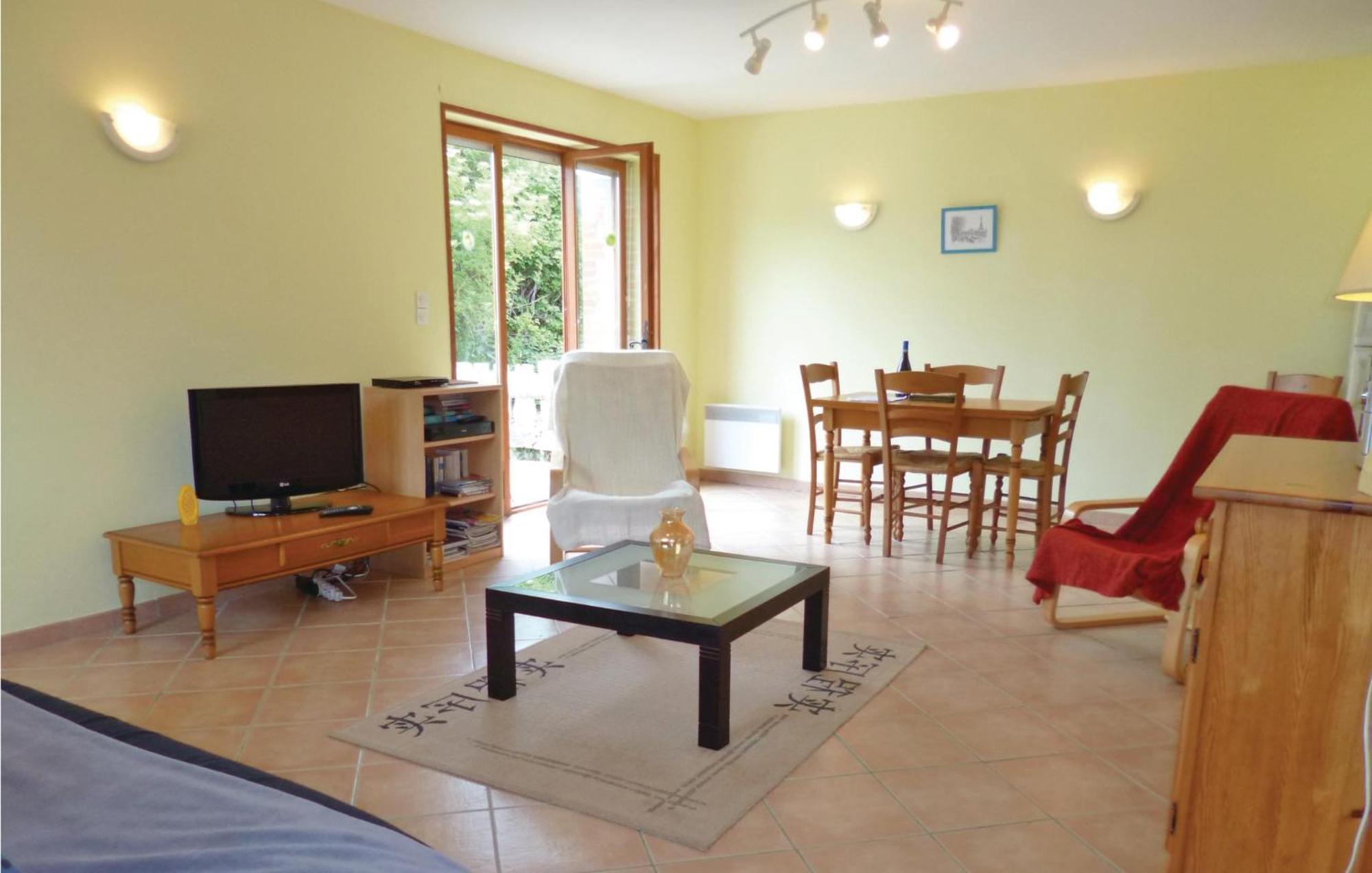 3 Bedroom Cozy Home In Brucheville Carentan-les-Marais Ngoại thất bức ảnh